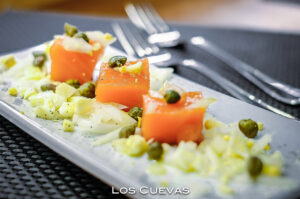 DADOS-SALMON MARINADO-CON-ALCAPARRAS